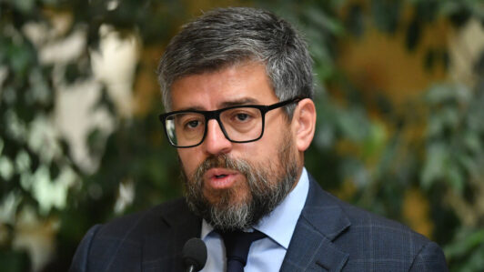 Bancada PPD denuncia hostigamiento y amenazas contra diputado Jaime Araya tras anuncio de 