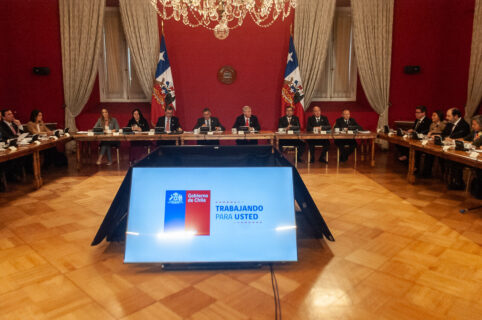 Ningún área del gobierno supera el 50% de aprobación en nueva Cadem: 55% desaprueba gestión del presidente Kast