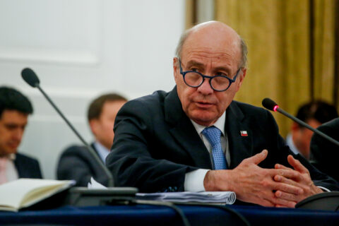 Ministro Quiroz admite que 