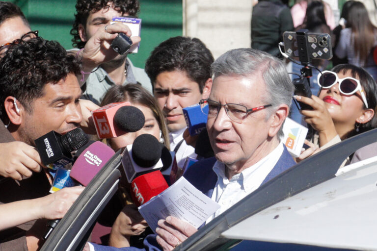 “Dentro de todo, lo encontré tranquilo y esperanzado”: Joaquín Lavín Infante habla sobre el estado de su hijo tras visita a Capitán Yáber