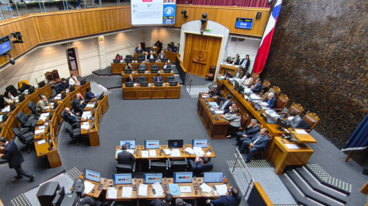 Avanza en el Senado proyecto de responsabilidad penal adolescente: Fortalece el cumplimiento efectivo de penas en delitos graves