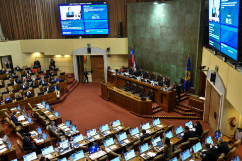 Cámara aprueba aumento de penas para delitos vinculados a hechos de violencia escolar y proyecto avanza al Senado