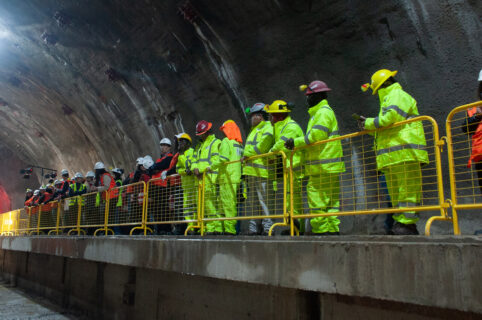 Concretan encuentro de túneles en la futura línea 7 del Metro: Lleva 42% de avance con 17 kilómetros excavados/Agencia Uno