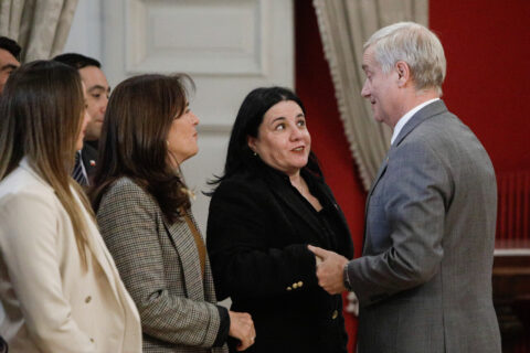 Cadem: 87% está de acuerdo con el cambio de gabinete y aprobación del presidente Kast sube al 40%