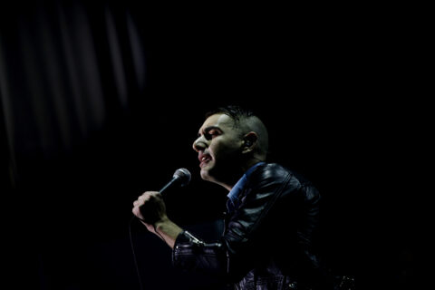 Alex Anwandter habilita nuevas entradas para su concierto de 20 años en el Movistar Arena