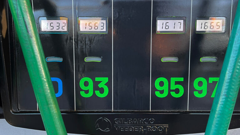 Enap confirma bajas de hasta $47 en el precio de los combustibles para la segunda semana de mayo