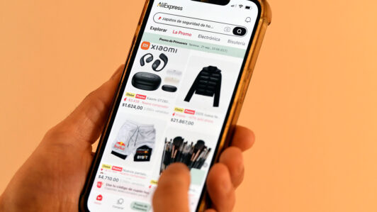 IVA a compras internacionales redujo en 39% el gasto informal en el e-commerce chileno durante el primer trimestre