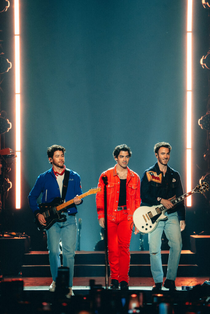 Los Jonas Brothers en el Movistar Arena De Santiago de Chile el domingo 10 de mayo de 2026 | Andie Borie y DG Medios