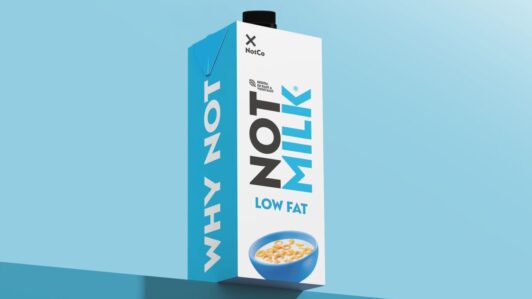 NotCo conserva la marca NotMilk pero deberá borrar toda referencia a la leche de sus envases y publicidad