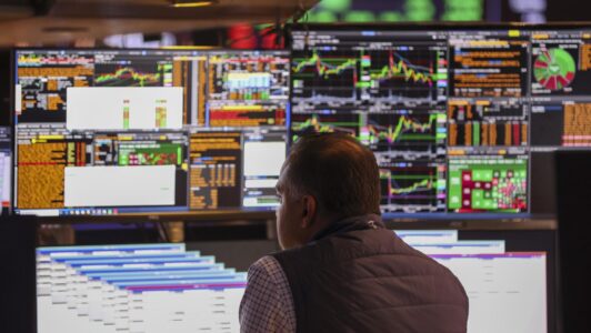 S&P 500 supera los 7.500 puntos por primera vez en su historia impulsado por el sector tecnológico y optimismo por la cumbre Trump-Xi