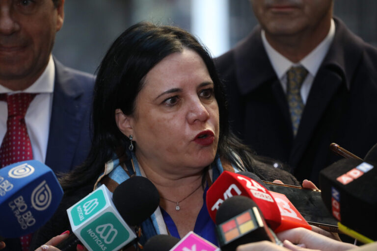 Ministra Steinert dice estar “muy tranquila” ante informe de Contraloría por caso de alta funcionaria de la PDI