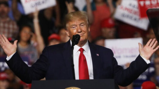Trump asegura que su baile de 