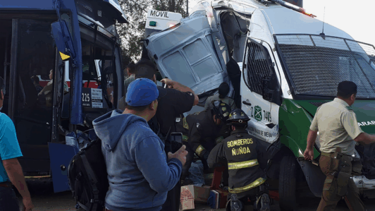 Fisco deberá pagar $90 millones a carabinera lesionada en choque entre carro policial y bus del Transantiago