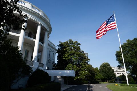 Nuevas reglas migratorias en Estados Unidos: Qué cambia para residencias, permisos y visas
