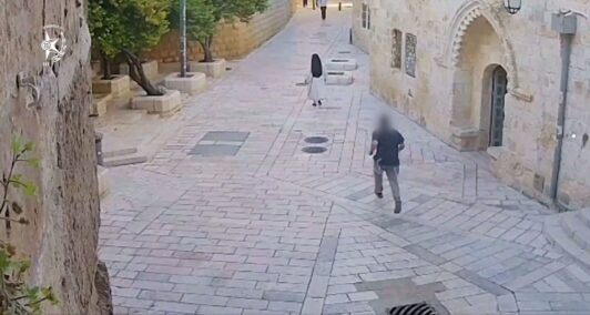Jerusalén: Detienen a ciudadano judío israelí por empujar y patear a una monja francesa