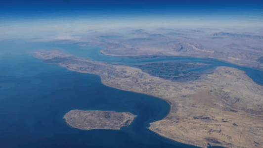 Irán prepara ley para controlar el tránsito en el estrecho de Ormuz y excluir a naves israelíes