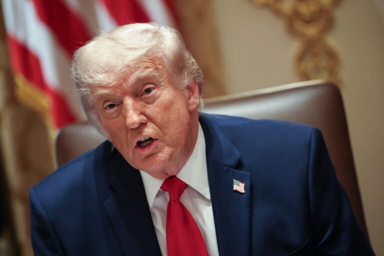 Donald Trump vuelve a criticar al papa León XIV por Irán