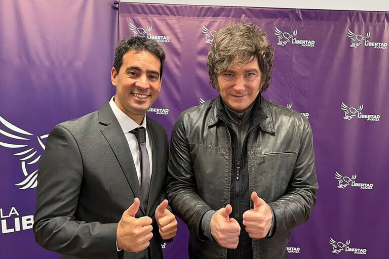 Milei designa al economista Adrián Ravier como nuevo portavoz en medio de reordenamiento por investigación contra Adorni