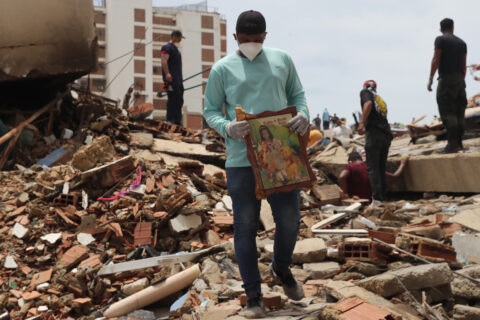 Suben a 1.943 los muertos tras los terremotos en Venezuela: Cifra de heridos supera los 10.000