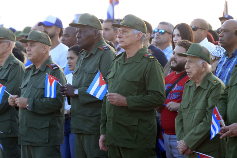 Estados Unidos impone sanciones financieras al presidente de Cuba y a un hijo de Raúl Castro