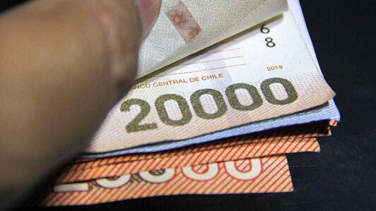Cámara aprobó aumento retroactivo del sueldo mínimo: ¿Cuál sería el nuevo monto?
