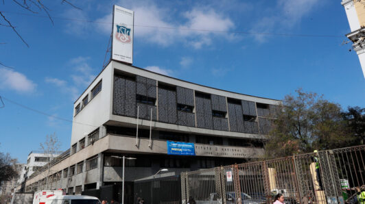 Tras amenaza de tiroteo: Instituto Nacional suspende clases este viernes y evalúa acciones legales