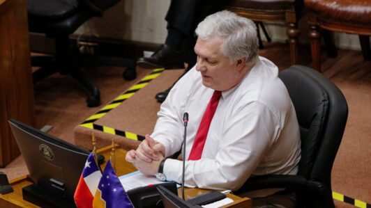 Megarreforma: Senador Kusanovic se reunió con biministro Alvarado en La Moneda