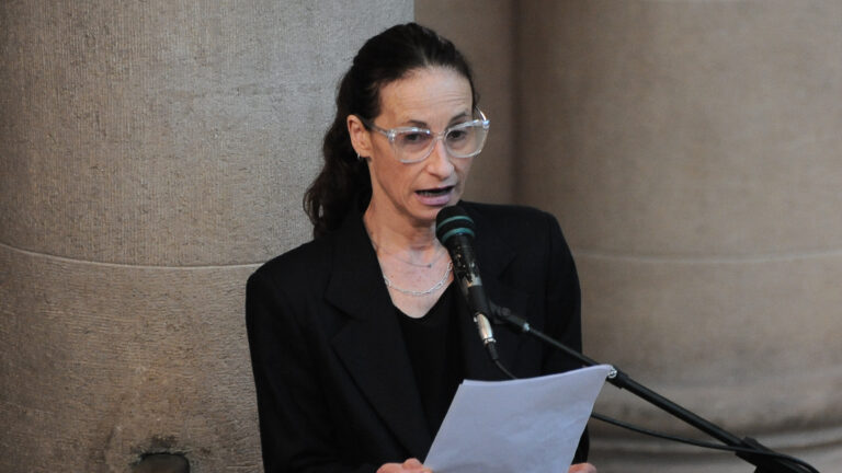 Amparo Noguera responde a acusaciones de ministro Undurraga: 