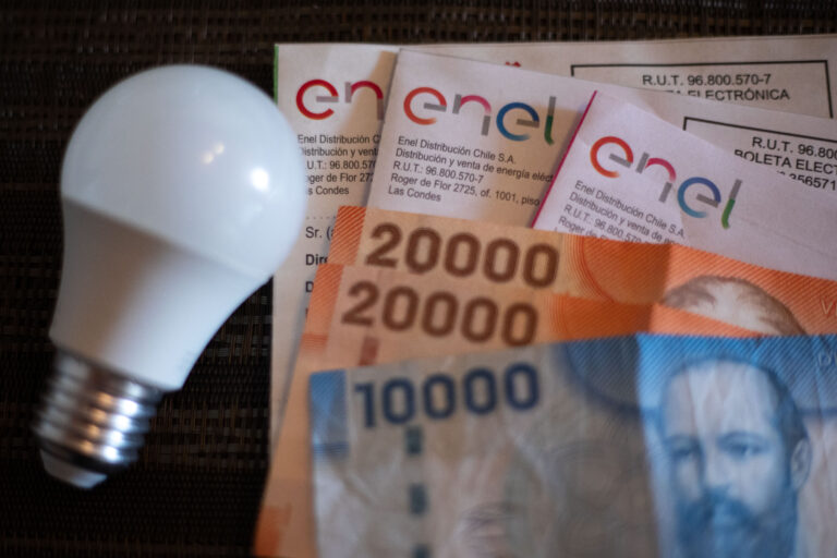 Confirman nueva alza en las cuentas de luz desde julio: ¿Cuánto subirá?