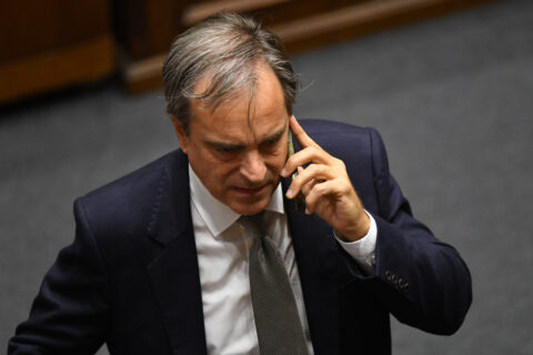 Senador Cruz-Coke defiende su inhabilitación en AC contra exministro Grau: 