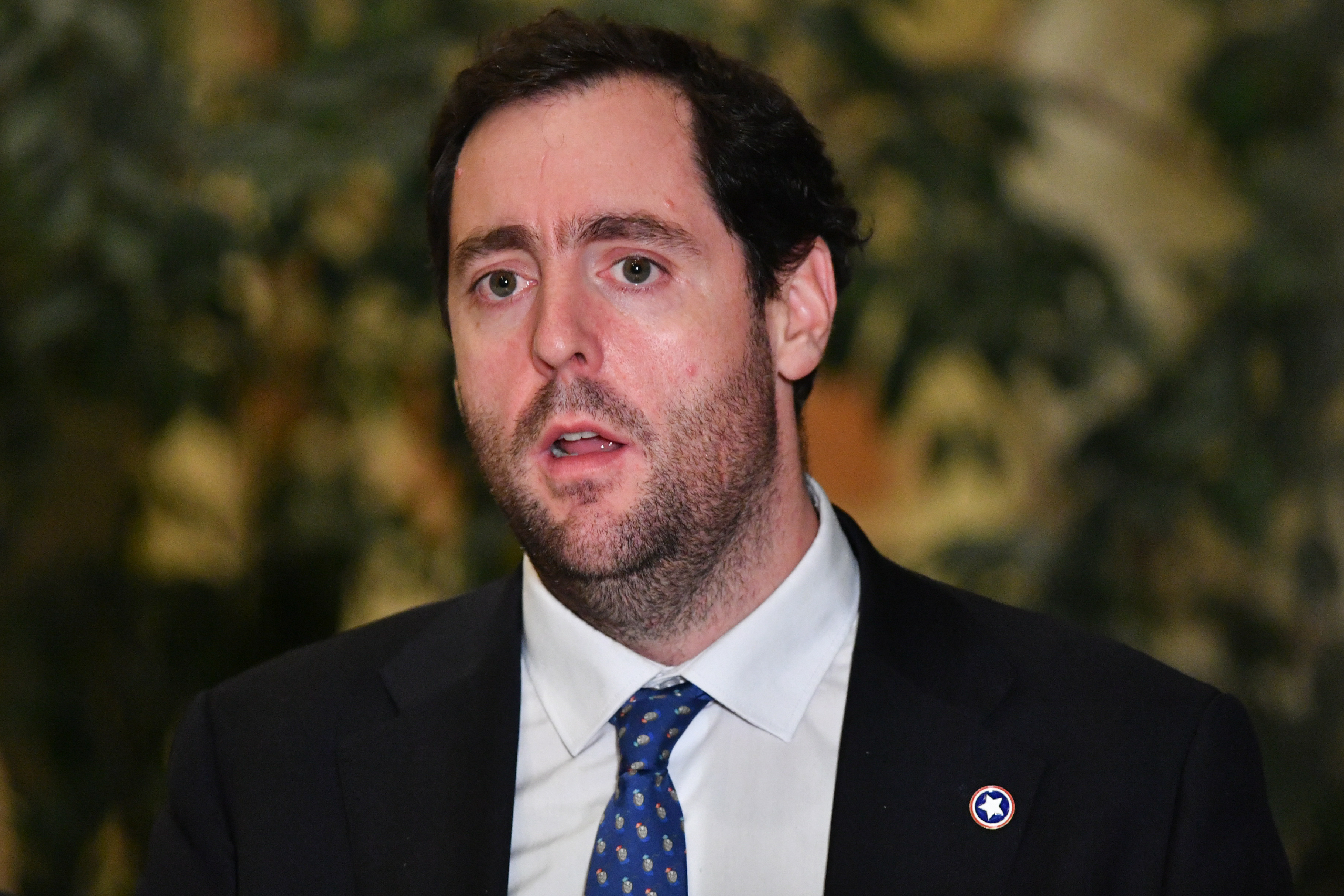 "Chao": Diputado Republicano respalda reducción de presupuesto para Culturas por existir "gasto político"