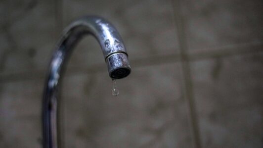 Aguas Andinas informó cortes de agua programados en comunas de la Región Metropolitana: ¿Dónde serán?
