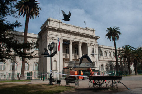 Vacaciones de invierno 2026: Talleres gratuitos en el Museo Histórico Nacional, recorridos en el Cementerio General y jornadas de lectura en Lo Barnechea