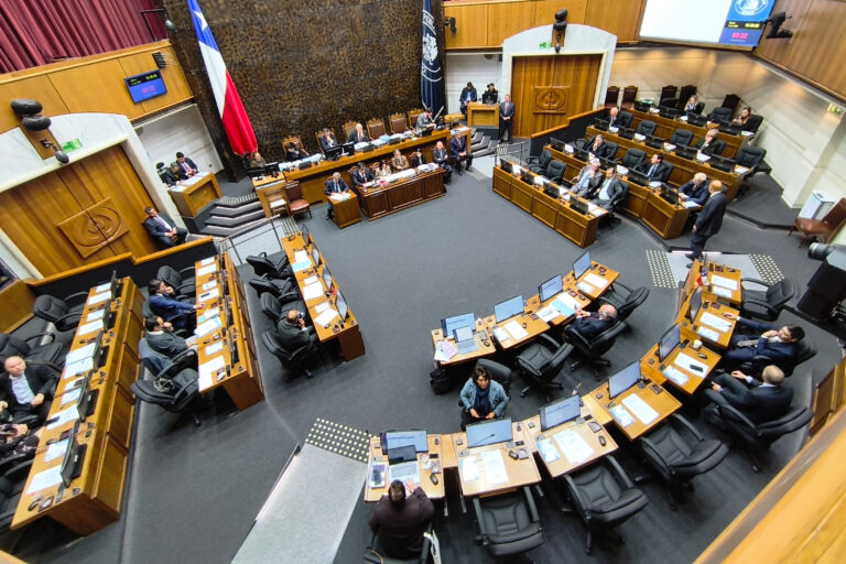 Levantamiento del secreto bancario pasa a comisión mixta tras empate en el Senado