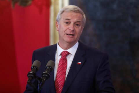 Presidente Kast desdramatiza tenso cruce con mujer en Villarica: 