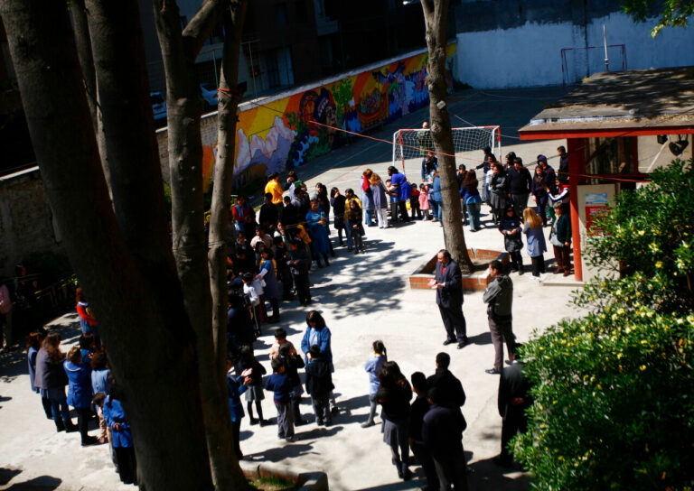 Estos son los cuatro puntos que el TC declaró inconstitucionales 4 puntos del proyecto Escuelas Protegidas: Revisión de mochilas y gratuidad entre normas objetadas