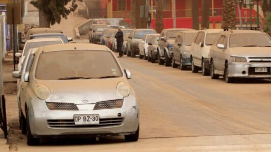 DMC emite alerta por vientos de hasta 110 km/h en dos regiones del país