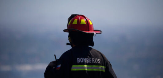 Antofagasta: Incendio en campamento dejó un menor fallecido y 49 damnificados