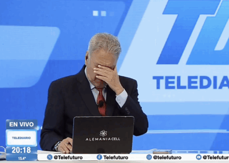 Conductor de noticias de Paraguay es interrumpido y se emociona en vivo durante la tanda de penales con los que su país venció a Alemania en el Mundial 2026