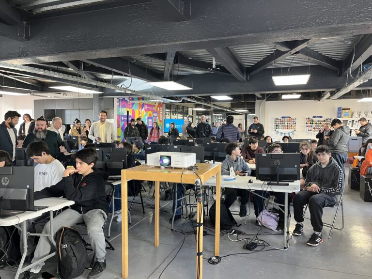 Providencia lanza talleres para aprender sobre robótica, desarrollo de videojuegos y programación: Conoce ProviTech