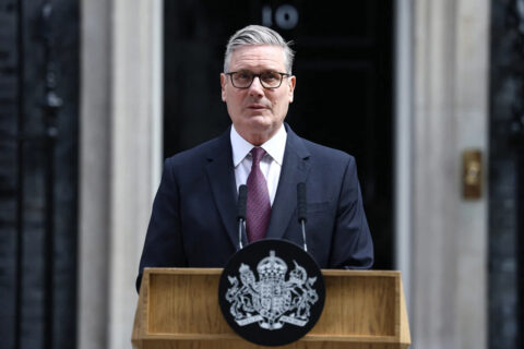 Keir Starmer anuncia su renuncia como primer ministro británico tras meses de presión interna en el Partido Laborista