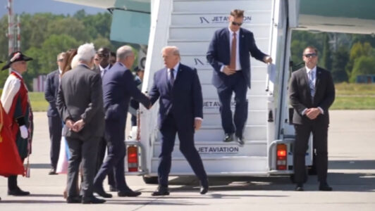 Trump aterriza en el G7 con el acuerdo de Irán ya firmado y la reapertura del estrecho de Ormuz en el aire