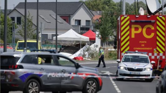Accidente aéreo en Francia: Mueren 11 personas tras estrellarse una avioneta de paracaidismo al este del país