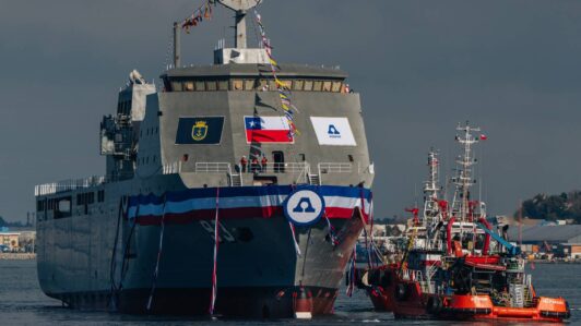 Armada concretó botadura del buque multipropósito 