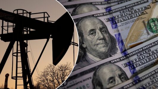 Dólar cierra octava sesión al alza y roza los $925 mientras el petróleo cotiza en torno a los US$ 69