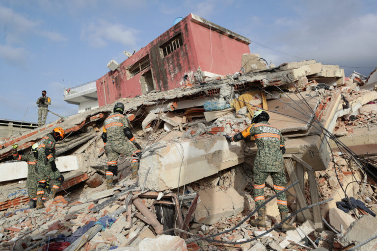 A casi 72 horas del terremoto: Venezuela vive horas cruciales para el rescate de víctimas