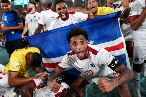 Cabo Verde será una de las cuatro selecciones debutantes en el Mundial 2026. Franck Fife/AFP vía Getty Images