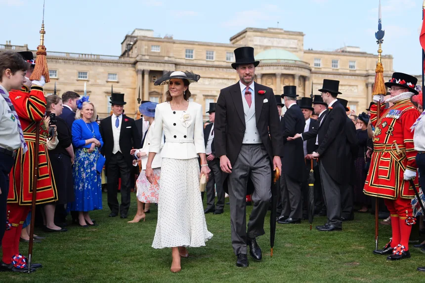 Catherine y William aparecen fotografiados durante una fiesta en el jardín en mayo. Aaron Chown/Getty Images