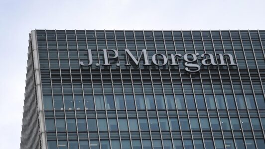 J.P. Morgan eleva su recomendación sobre Chile, proyecta inflación global en torno al 3% y pocas alzas de tasas para el resto de 2026