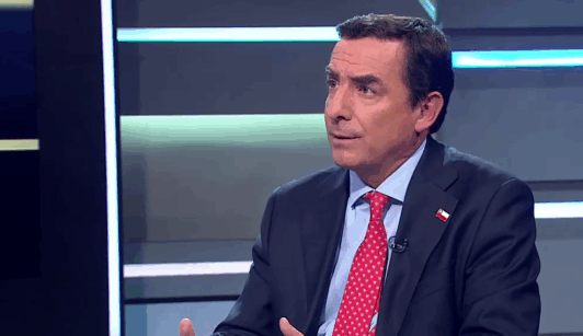 Ministro Rabat descarta conmutación de penas para descomprimir las cárceles y asegura que en la Región Metropolitana no hay terrenos para construir otro penal